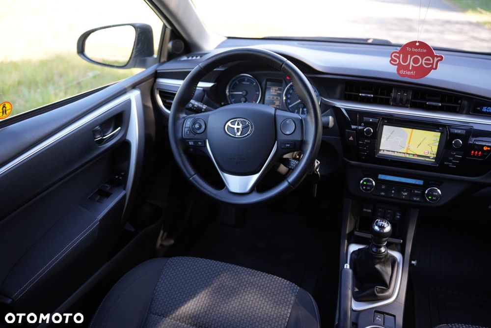 Toyota Corolla 1.4 D-4D Premium - 15