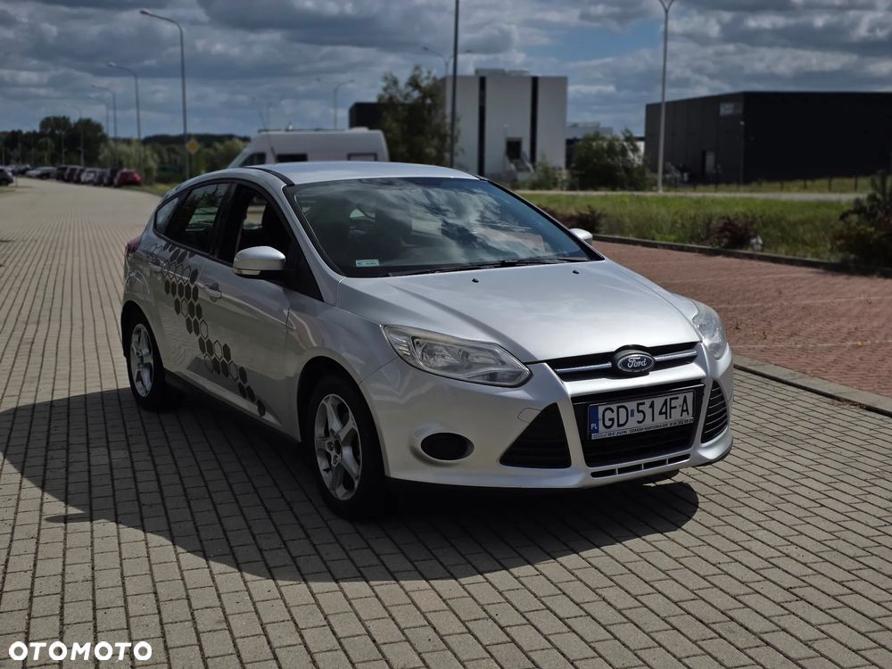 Ford Focus 1.6 Ambiente - 11