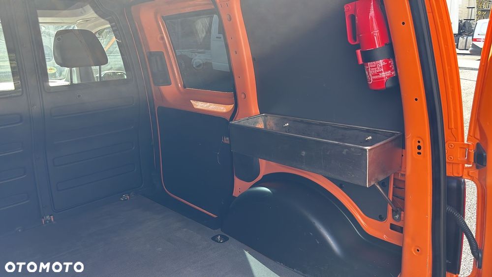 Volkswagen Caddy - 11