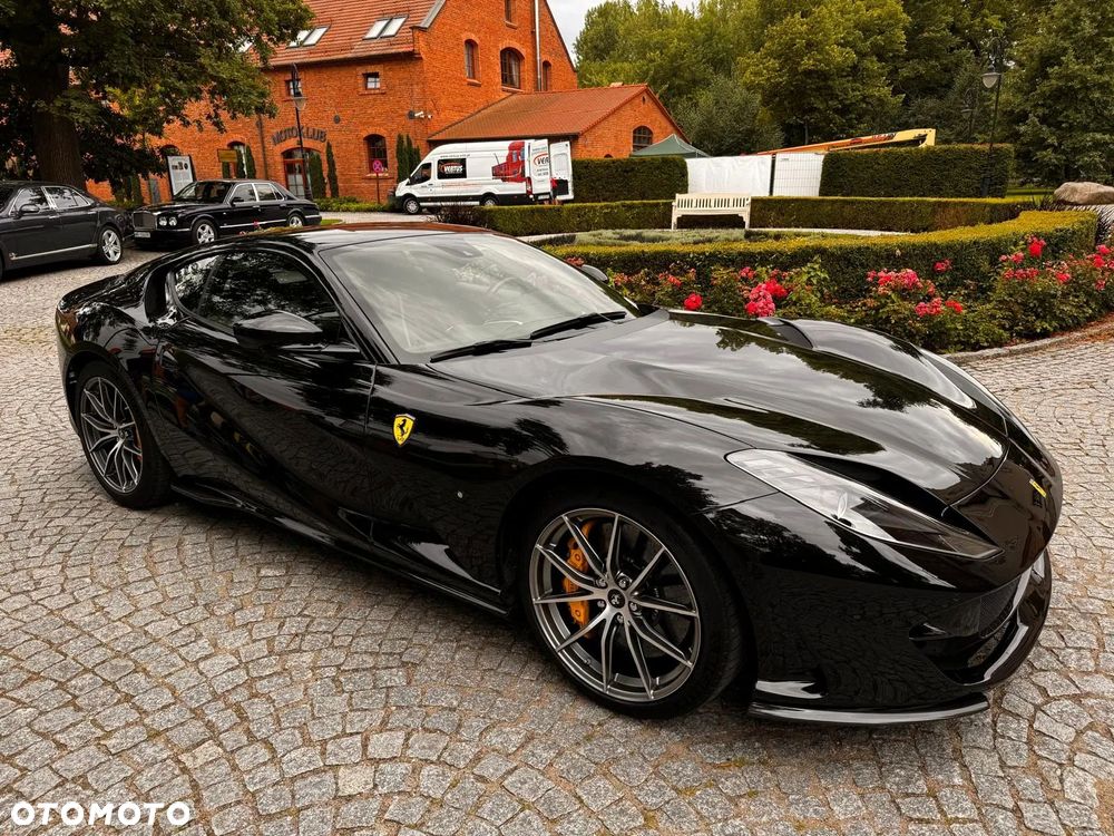 Ferrari 812 Superfast - 2