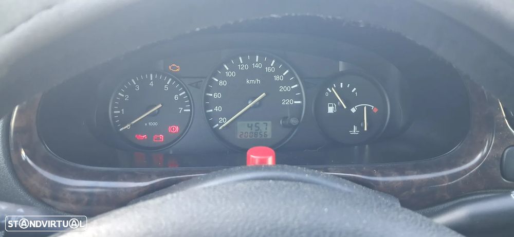 Ford Fiesta 1.25 Ghia - 12