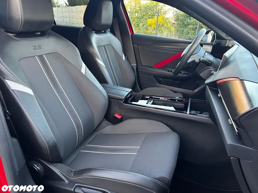 Opel Astra 1.6 T Plug-in Hybrid GS Line - 30