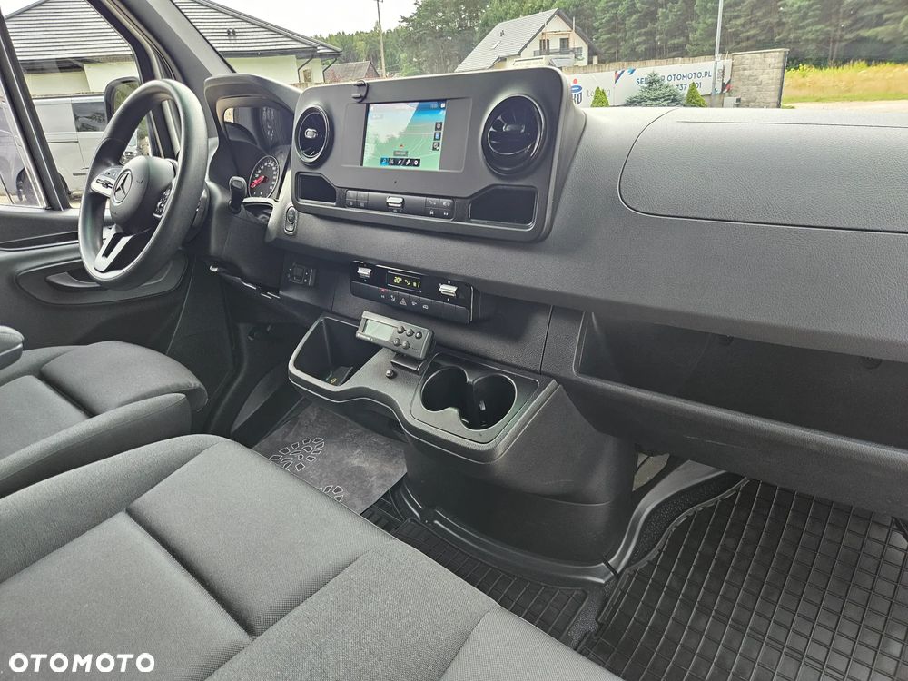 Mercedes-Benz SPRINTER 319CDI V6 L2H2 Chłodnia / Mroźnia 30tyś km SalonPL FV23% - 22