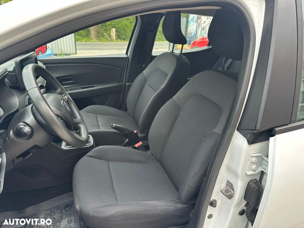 Dacia Sandero - 10