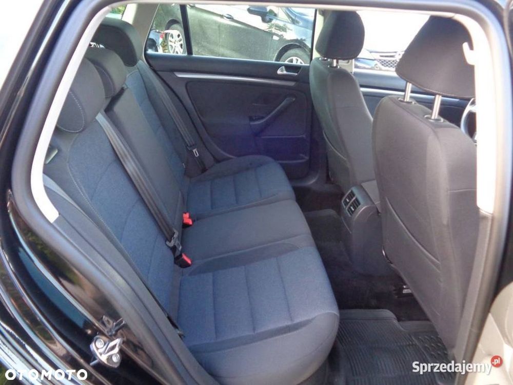 Volkswagen Golf - 8