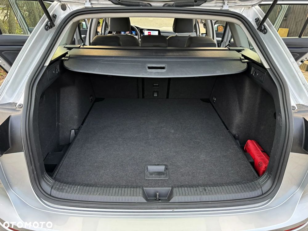 Volkswagen Golf 2.0 TDI Special Edition - 11