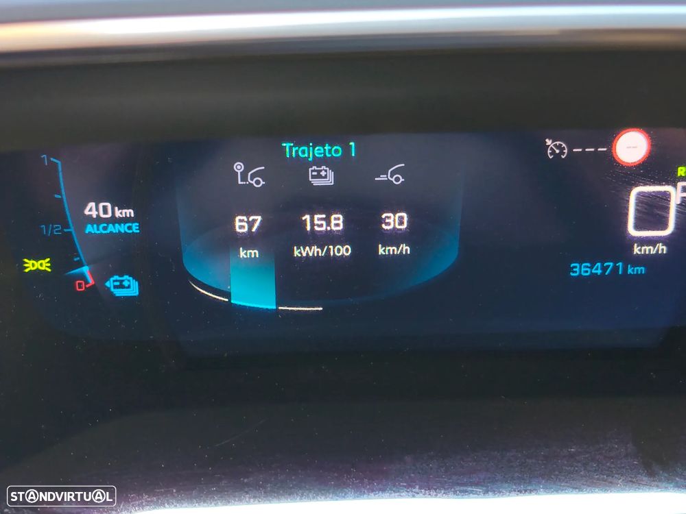 Peugeot e-2008 Allure Pack - 36