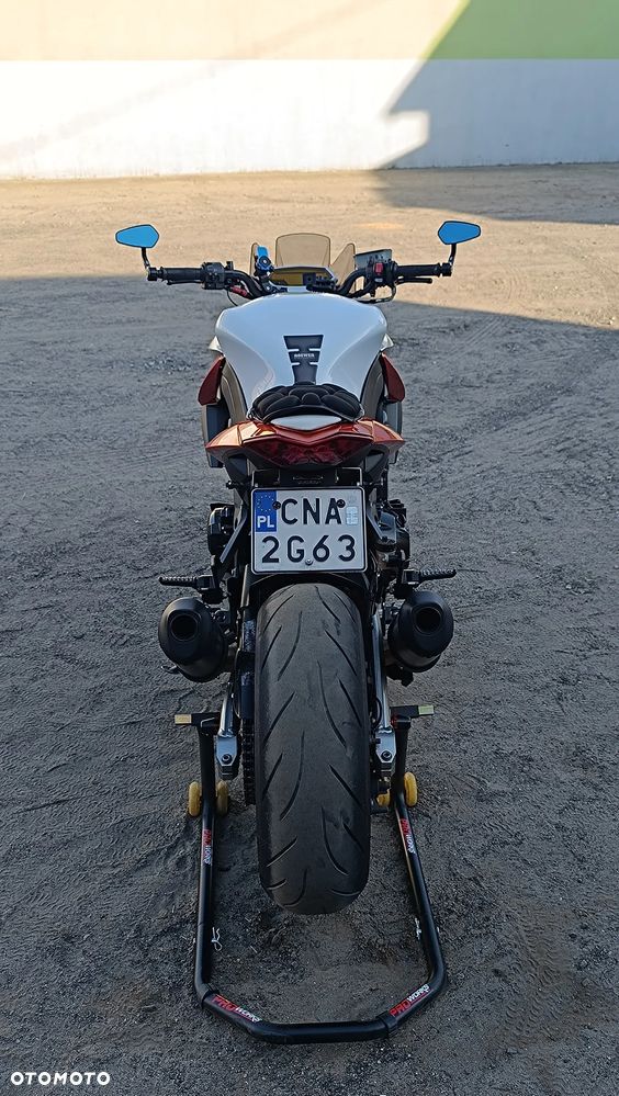 Kawasaki Z - 7