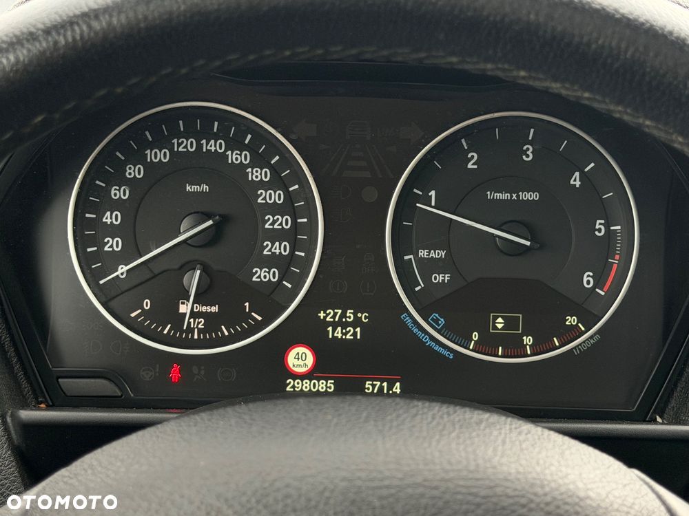 BMW Seria 1 116d - 23