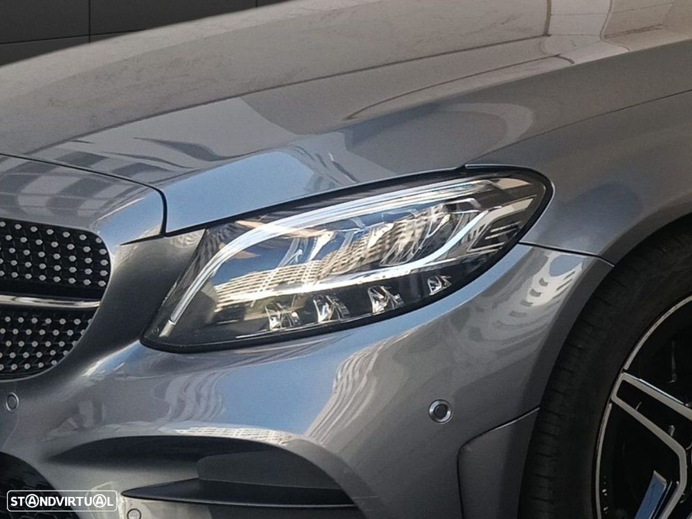Mercedes-Benz C 180 - 31