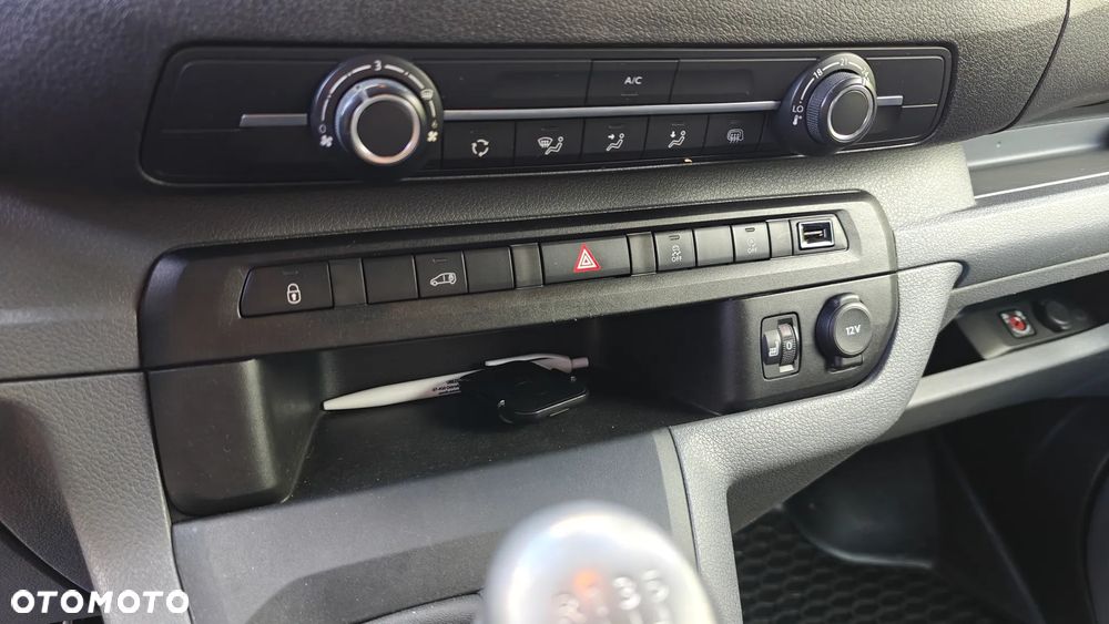 Opel Vivaro - 14