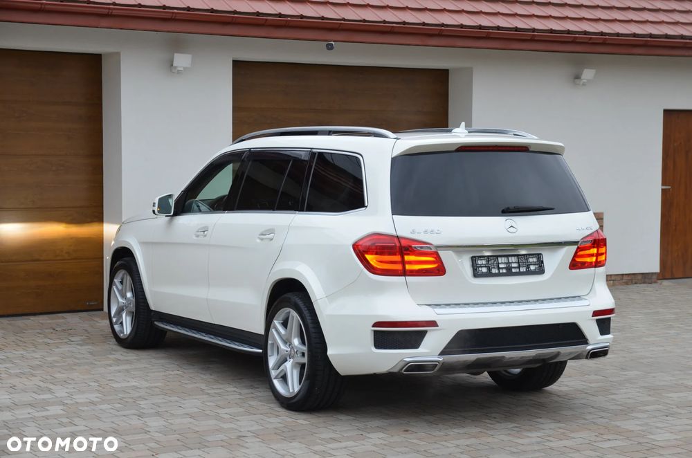 Mercedes-Benz GL 500 4Matic (BlueEFFICIENCY) 7G-TRONIC - 23