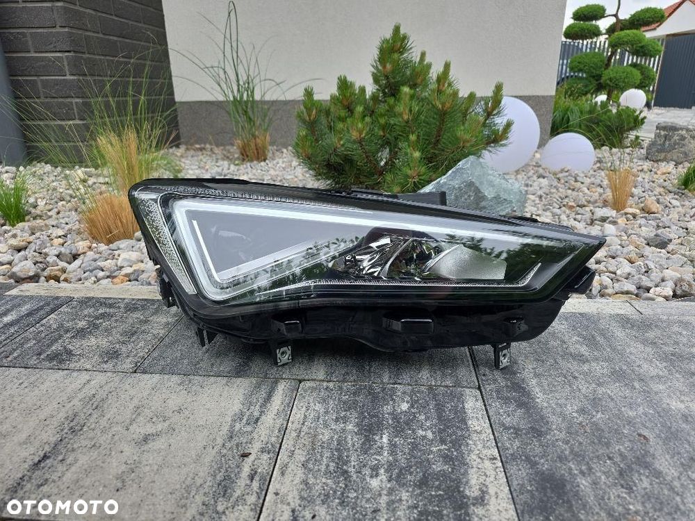 SEAT CUPRA LEON 4 IV FORMENTOR 5FG Lampa prawa Full Led Dynamic 5FG941008H - 1