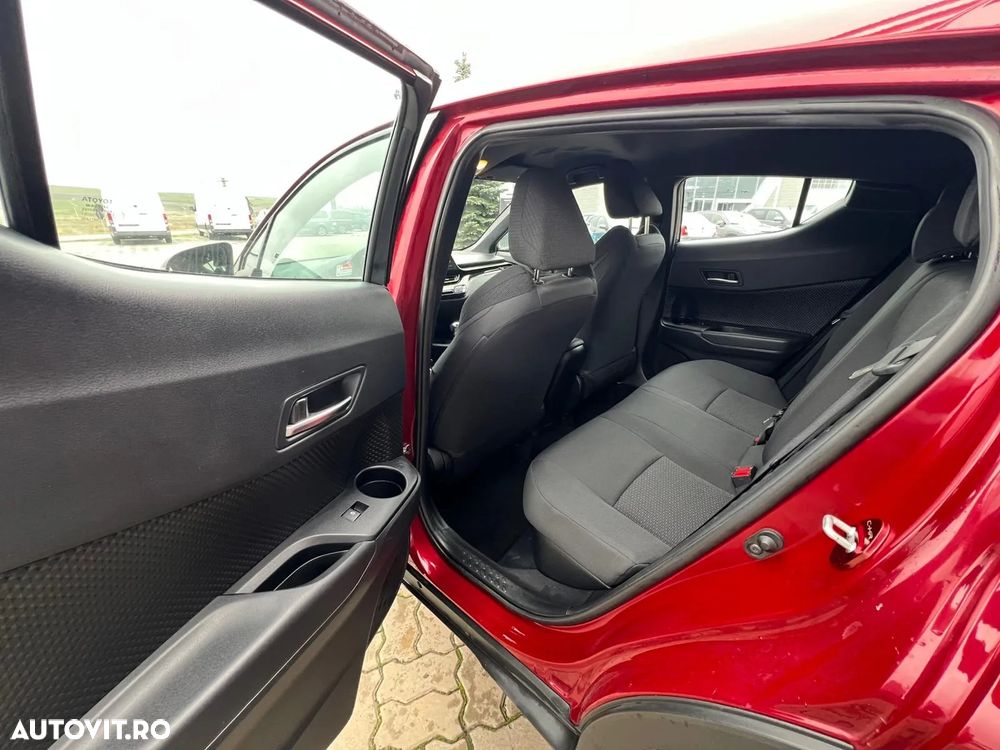 Toyota C-HR 1.8 HSD 4x2 CVT C-ult - 13