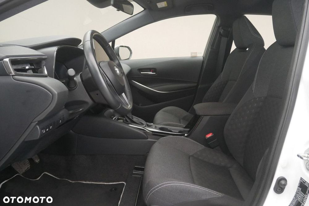 Toyota Corolla - 12