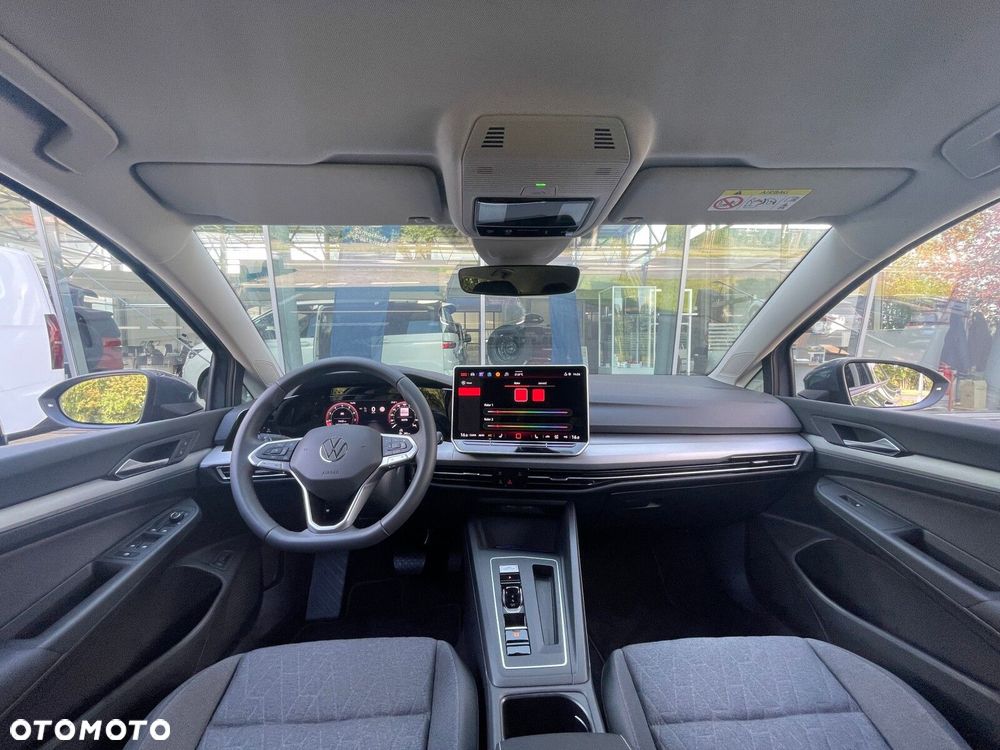 Volkswagen Golf Variant - 11
