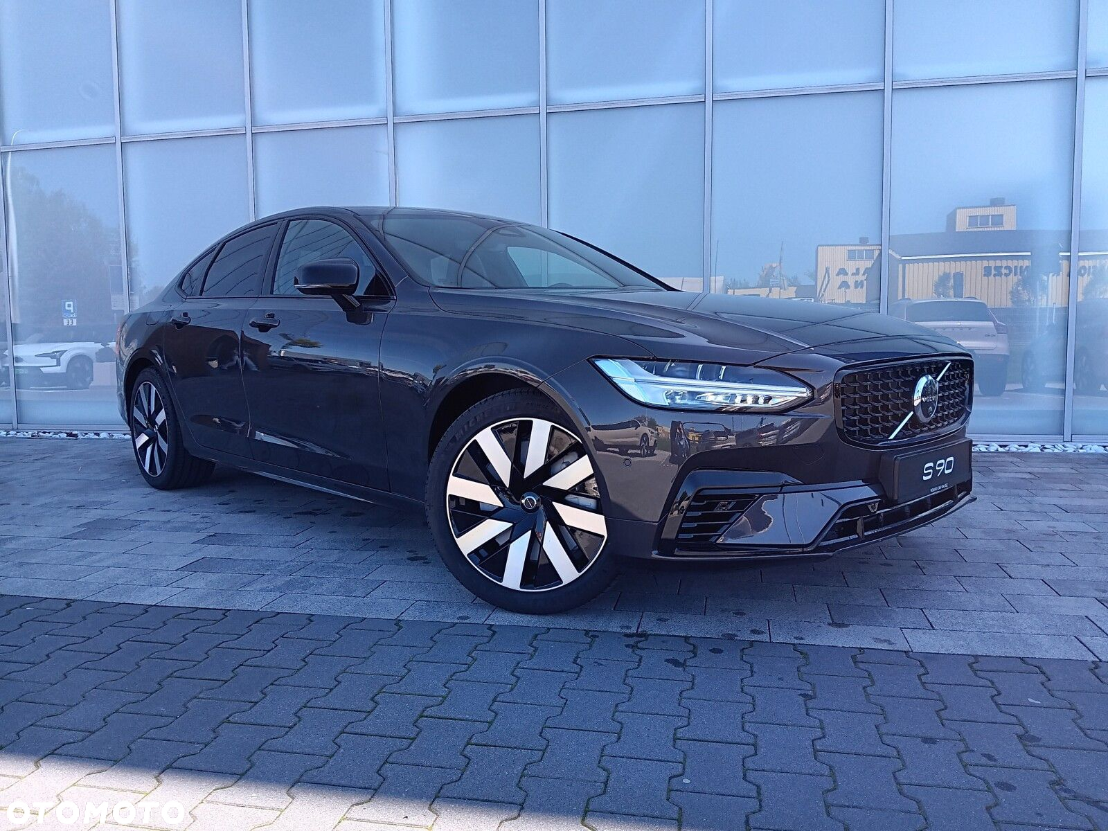 Volvo S90 - 4