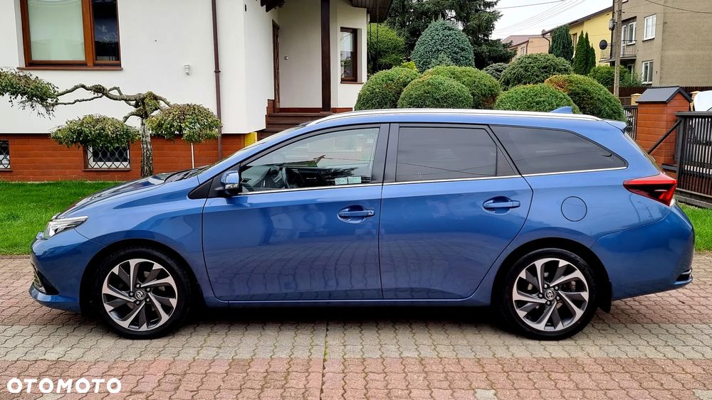 Toyota Auris 1.6 Premium MS - 5