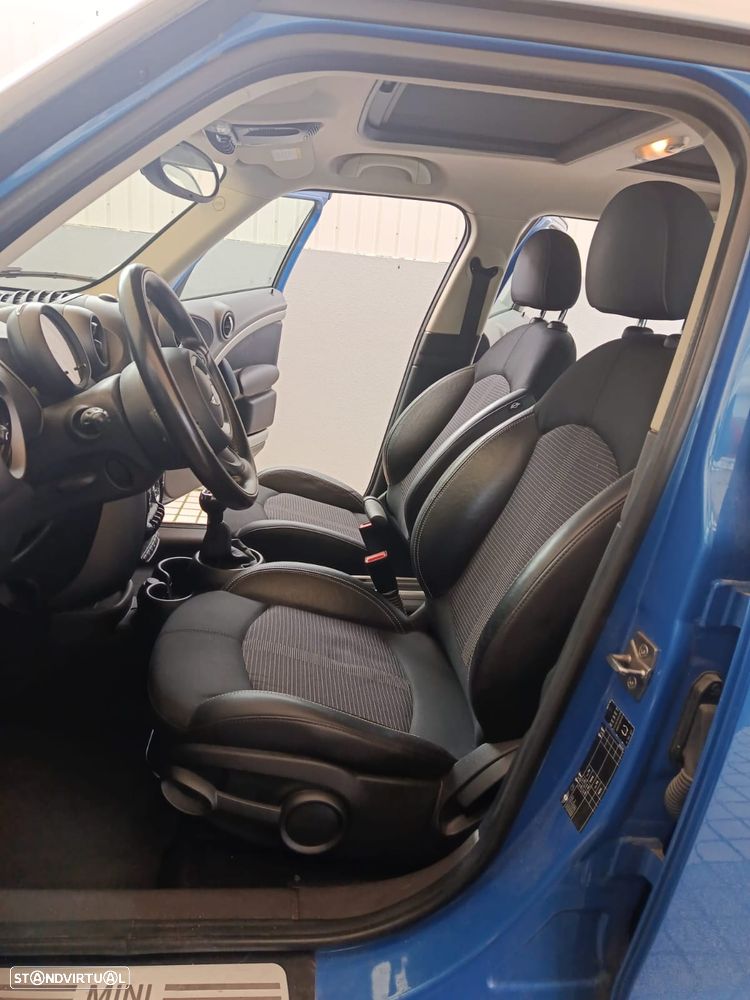 MINI Countryman Cooper D - 17