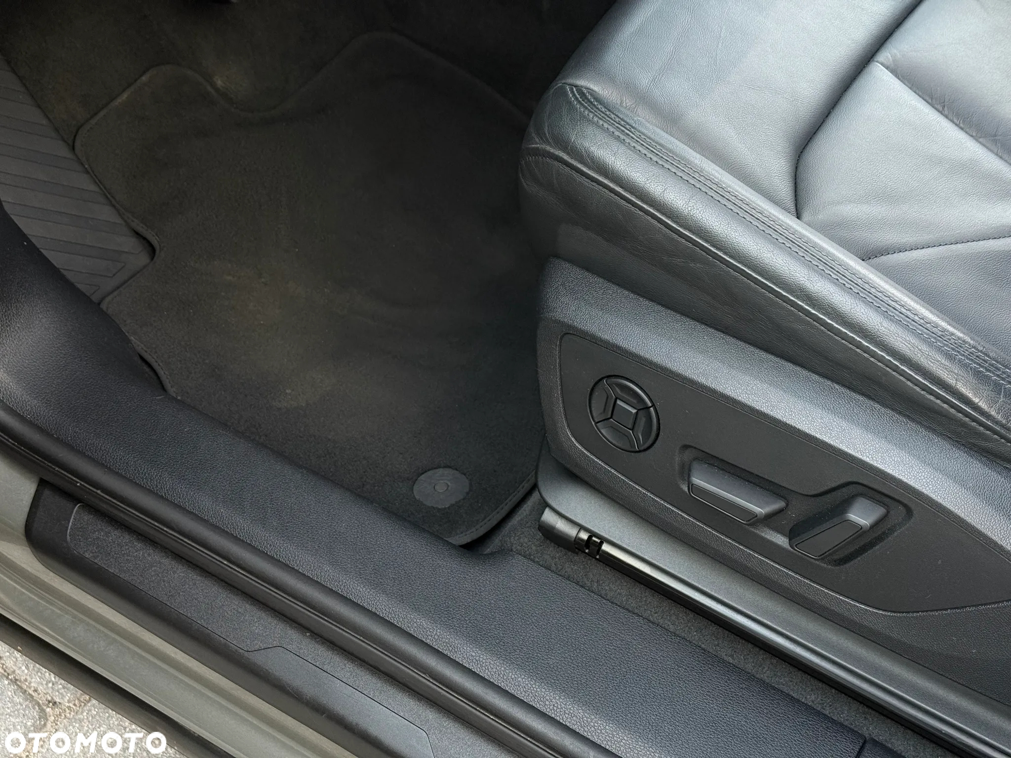 Audi Q3 40 TFSI Quattro S-Line S tronic - 32