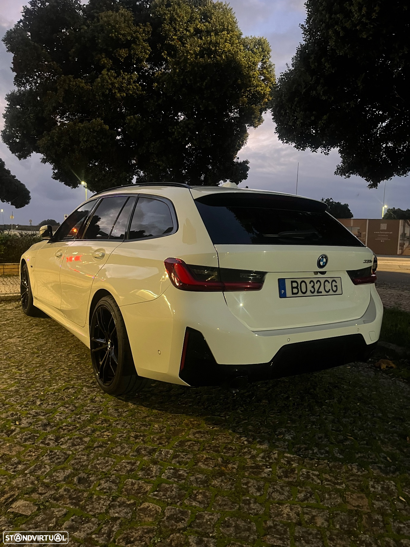 BMW 330 e Touring Pack Desportivo M Auto - 39