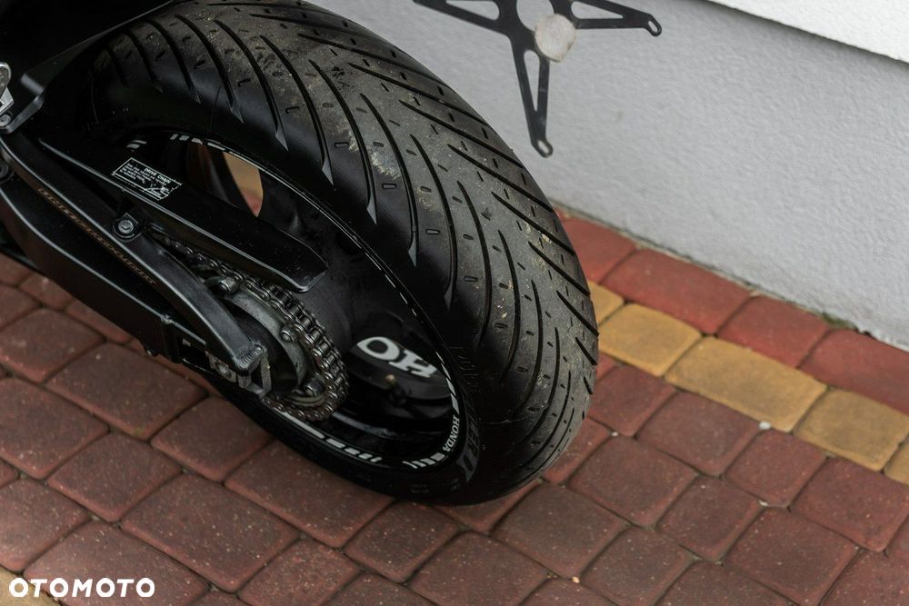 Honda CBR - 9