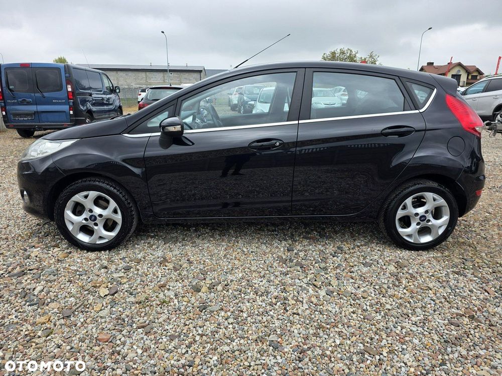 Ford Fiesta - 8