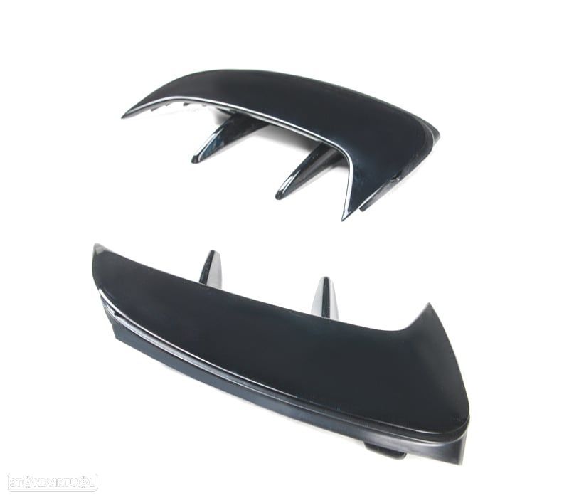 FRISOS TRASEIROS MERCEDES W177 18- BERLINA LOOK AMG PRETO BRILHANTE - 4