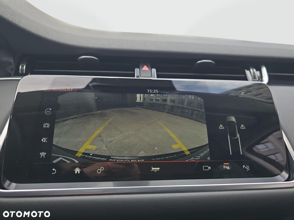 Land Rover Range Rover Evoque 2.0 D180 mHEV SE - 24