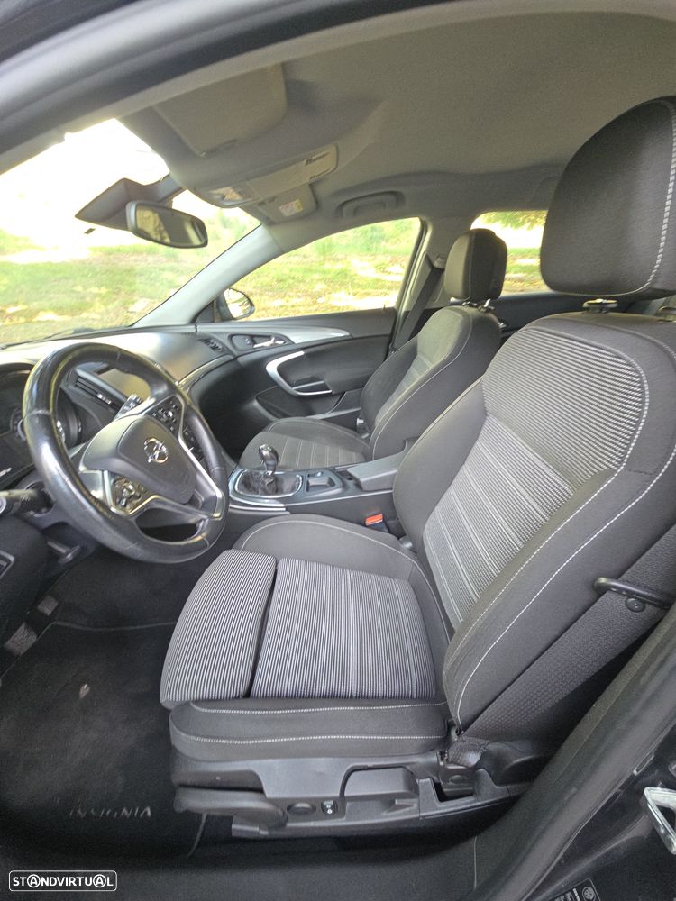 Opel Insignia Sports Tourer 1.6 CDTi Executive S/S J18 - 20