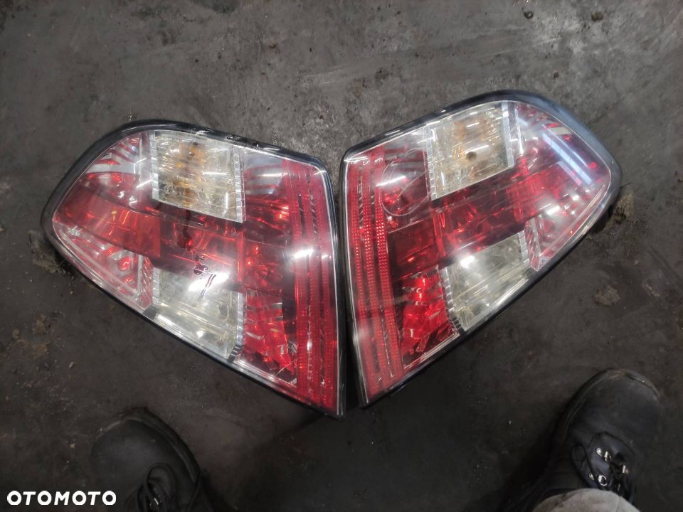 KOMPLETNY TYŁ KLAPA ZDERZAK LAMPY STILO I 3D 647 - 10