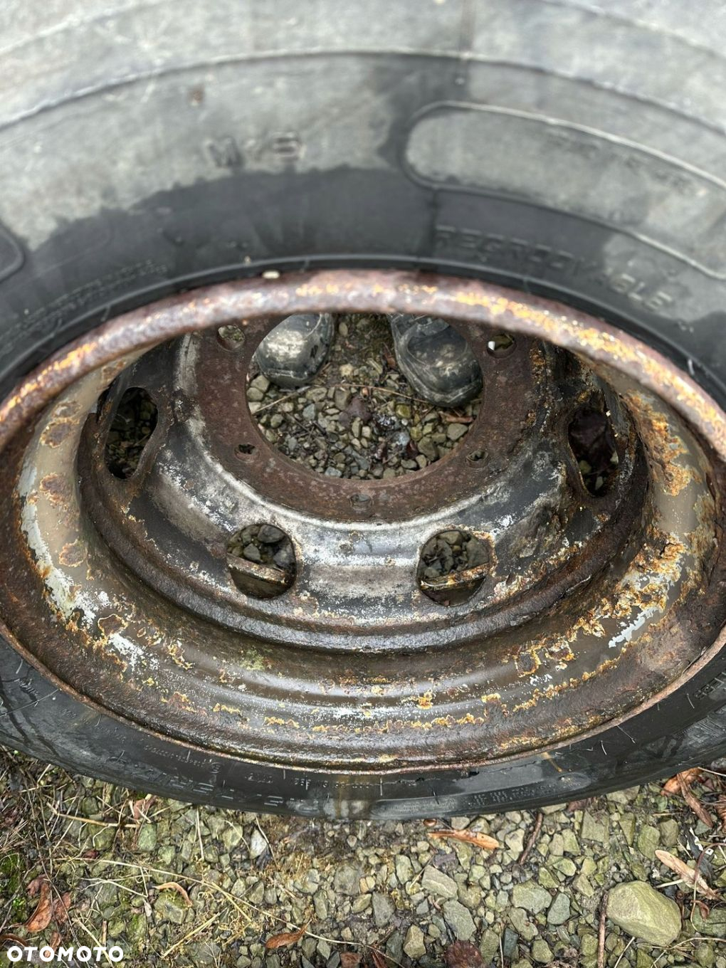 FELGA FELGI 17,5 8 SZPILEK RENAULT VOLVO MERCEDES - 2