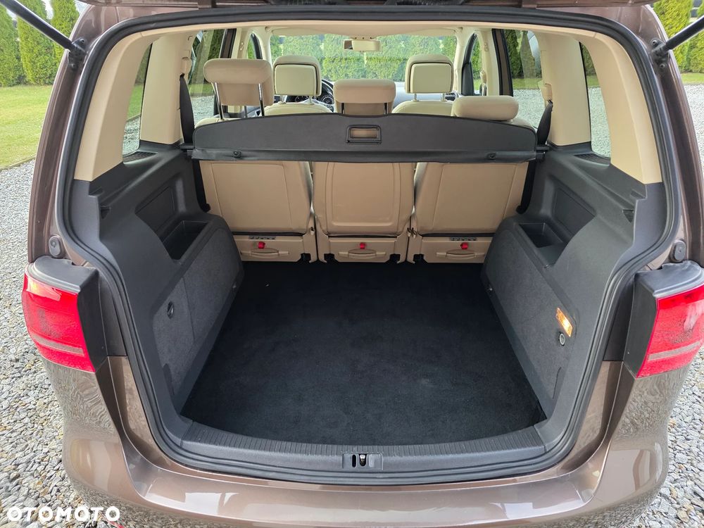 Volkswagen Touran 1.6 TDI DPF Highline DSG - 23