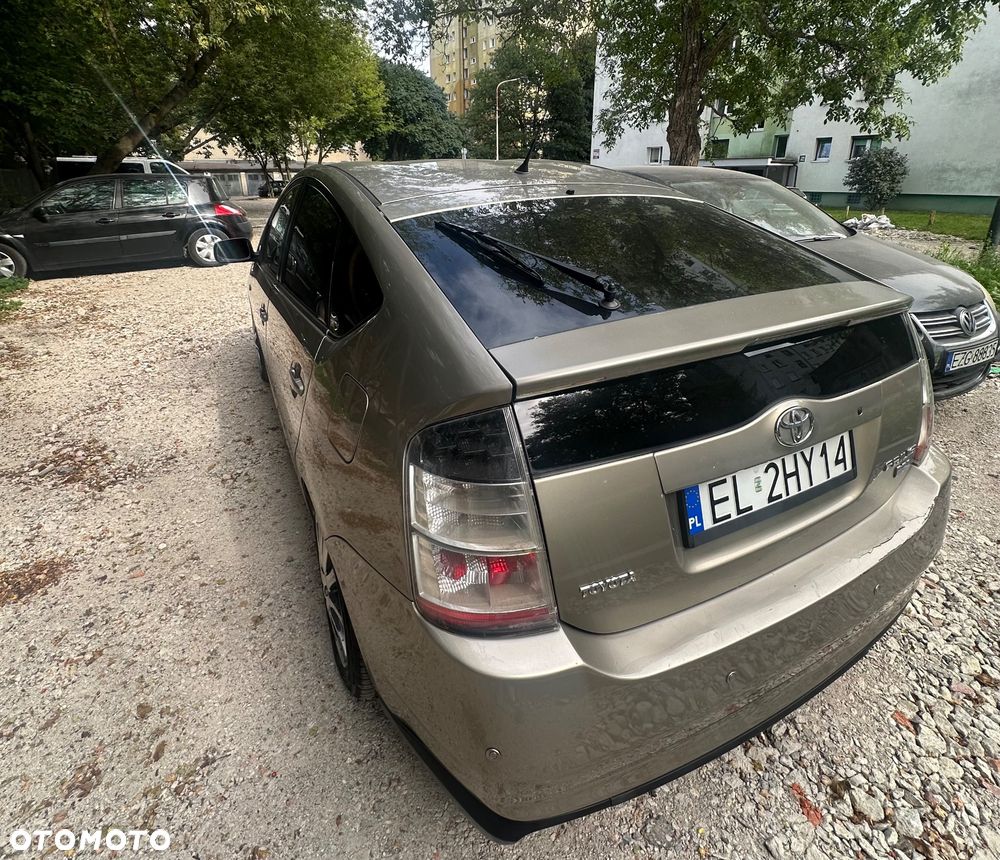 Toyota Prius 1.5 VVT-i Sol - 3