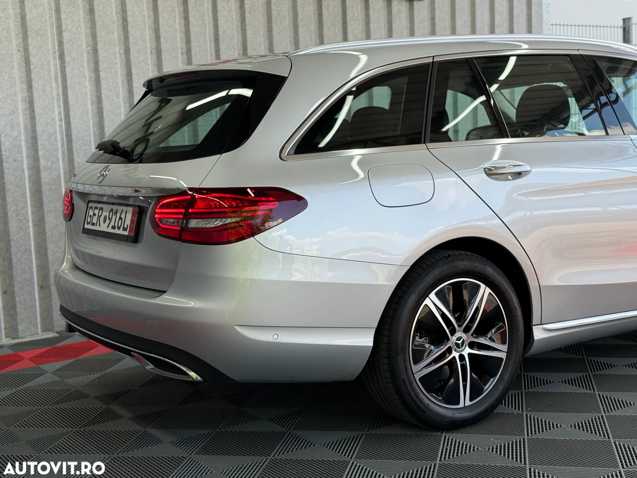 Mercedes-Benz C 200 d T 9G-TRONIC Avantgarde - 12