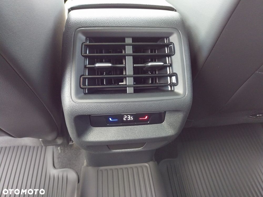 Volkswagen Tiguan - 14