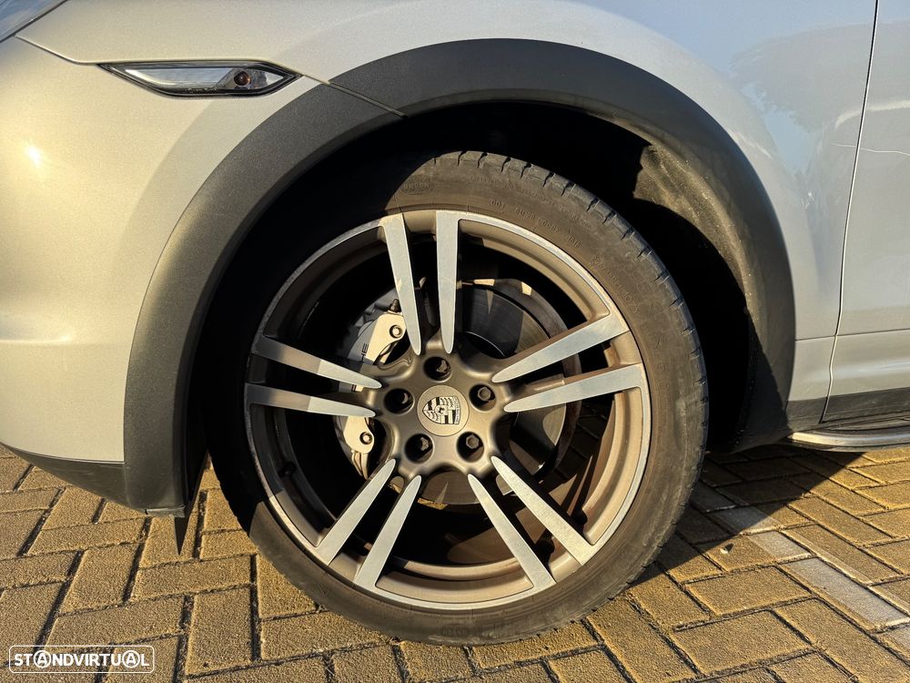 Porsche Cayenne S - 9