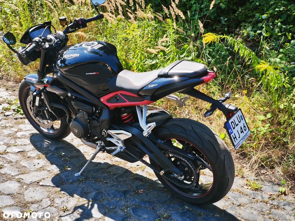 Triumph Street Triple - 9