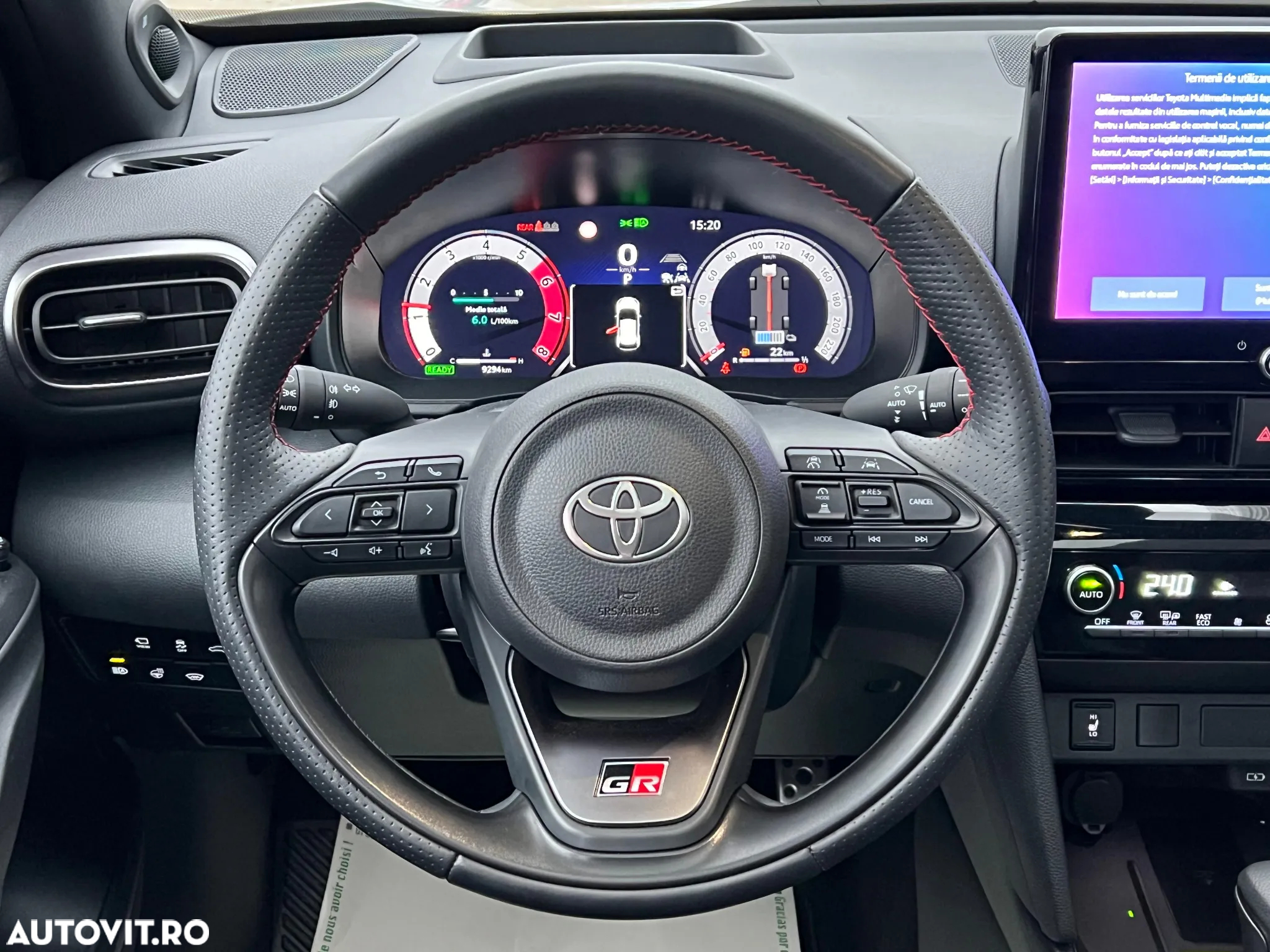 Toyota Yaris Cross 1.5 VVT-i HSD 4x2 Exclusive GR Sport - 11