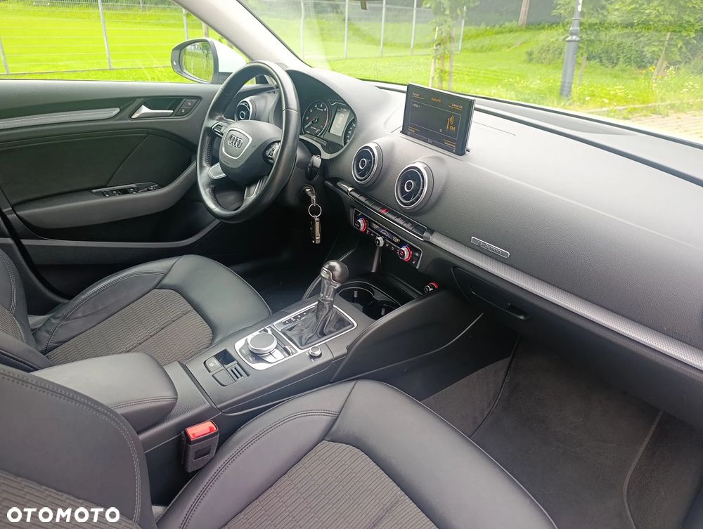 Audi A3 Sportback 30 g-tron S tronic - 20