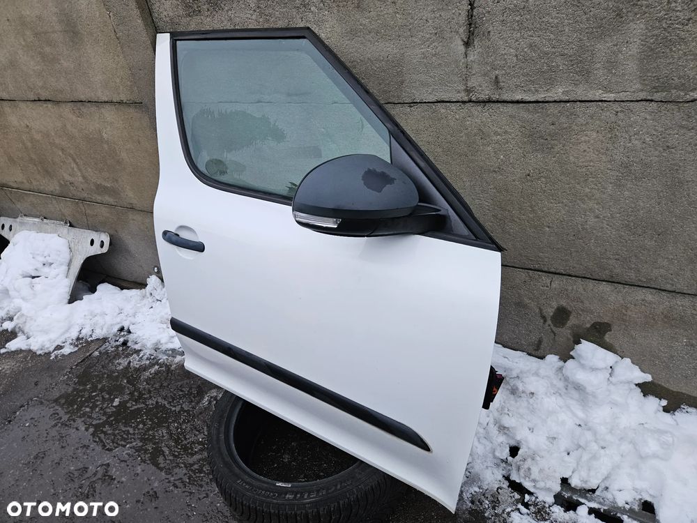 Drzwi Przednie Prawe Skoda Yeti. LF9E, LB9A, 9P9P, 1026 - 2