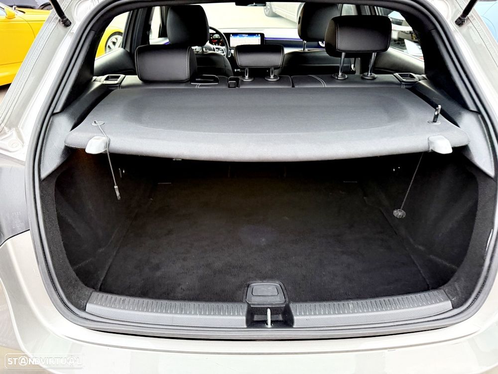 Mercedes-Benz A 200 d Aut. - 33