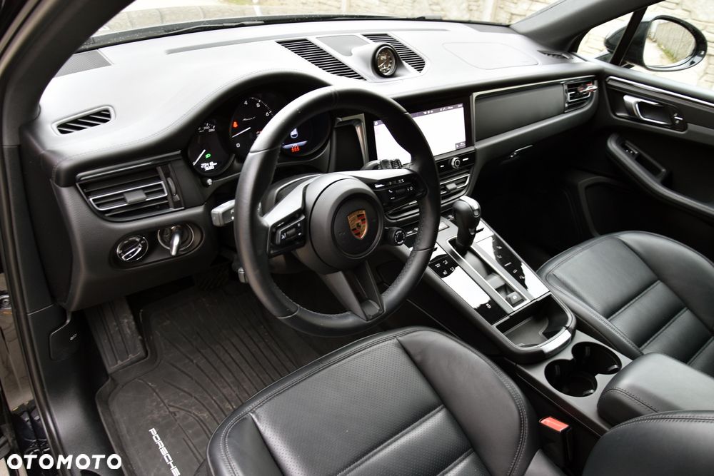 Porsche Macan T - 14