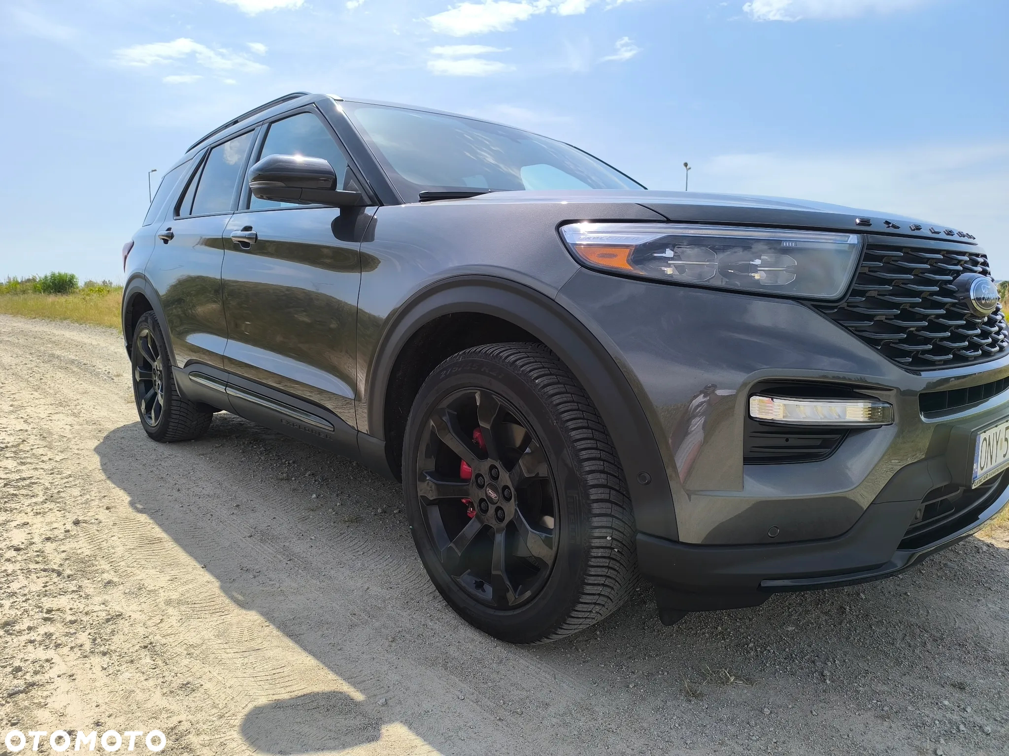 Ford Explorer - 4