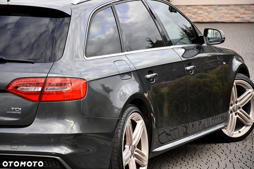 Audi A4 Avant 2.0 TDI DPF quattro S tronic S line Sportpaket - 11
