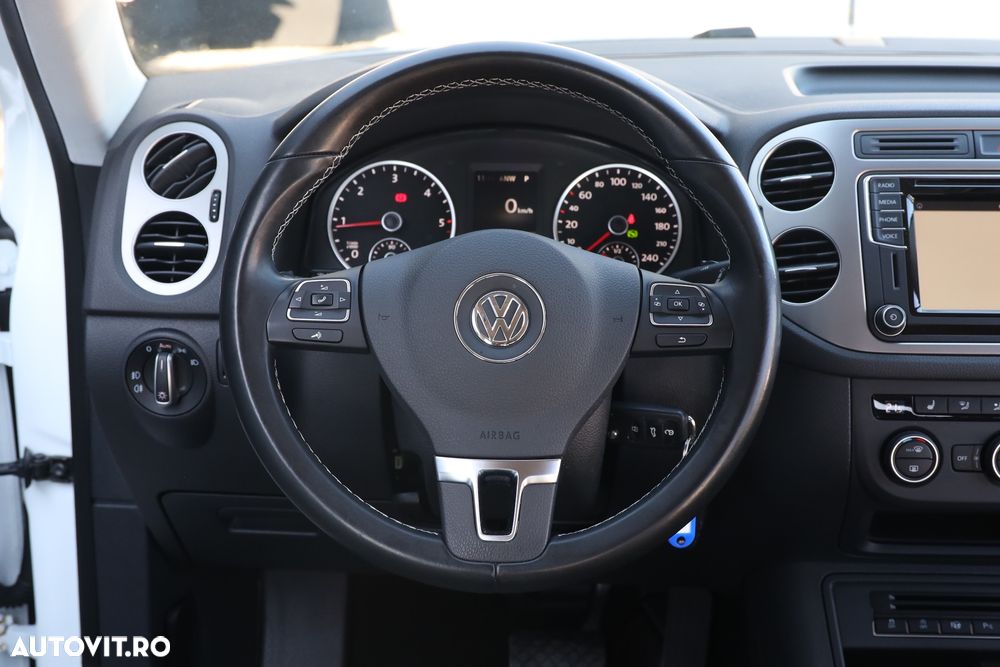 Volkswagen Tiguan 2.0 TDI SCR 4MOTION BlueMotion Technology DSG Lounge Track & Style - 30