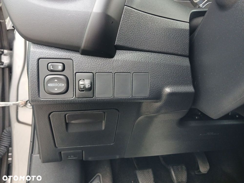 Toyota Corolla - 15