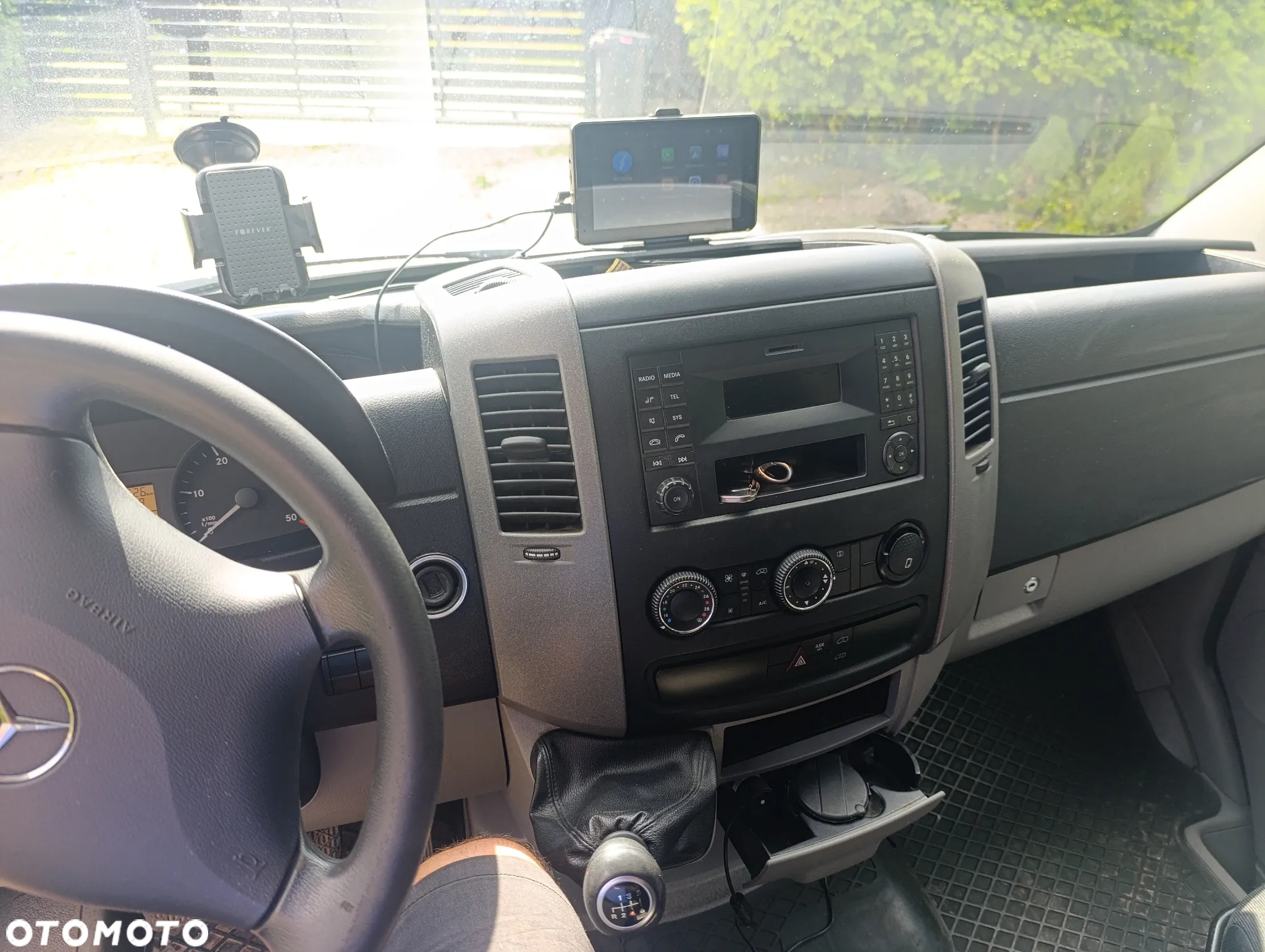Mercedes-Benz Sprinter - 18