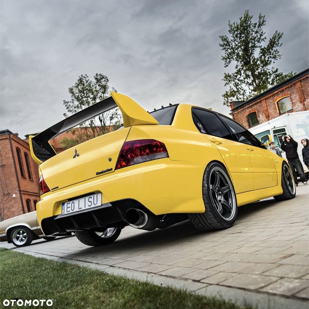 Mitsubishi Lancer Evolution - 5