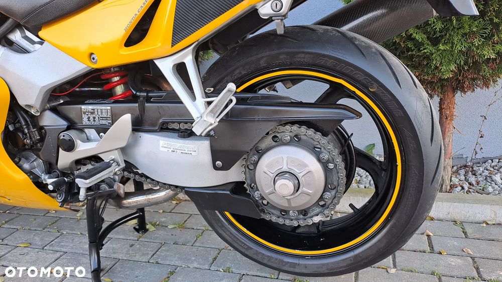 Honda VFR - 36